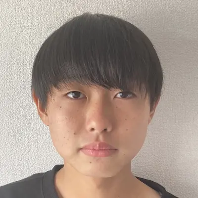 松本市平田の学習塾 学び舎ライフの生徒の顔写真